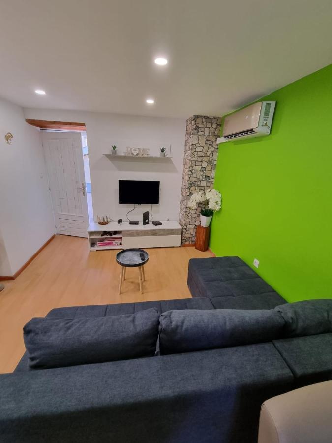 Center Perfect Spot Apartment Split Exterior photo